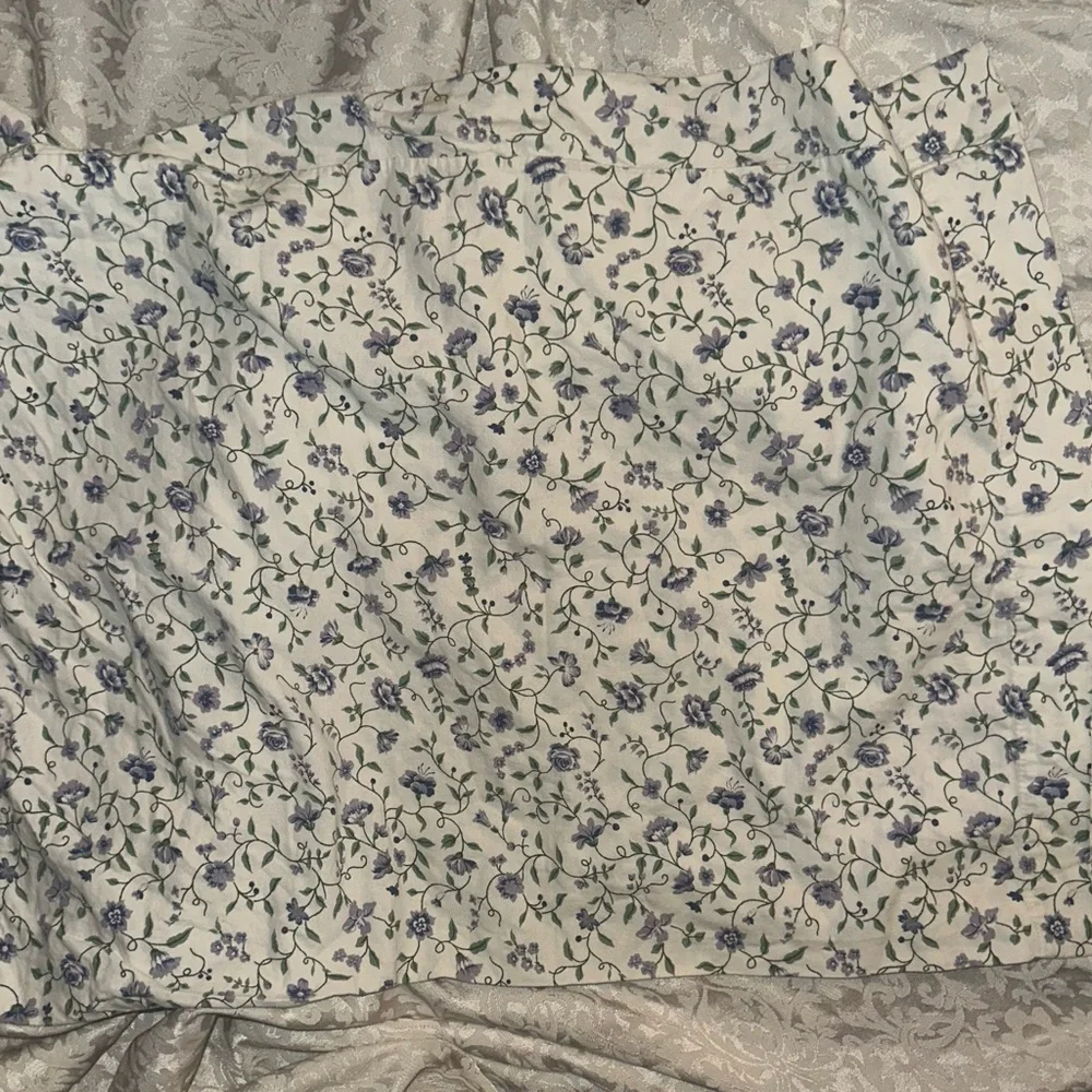 Home. Beddingg Standard Pillow Cases.